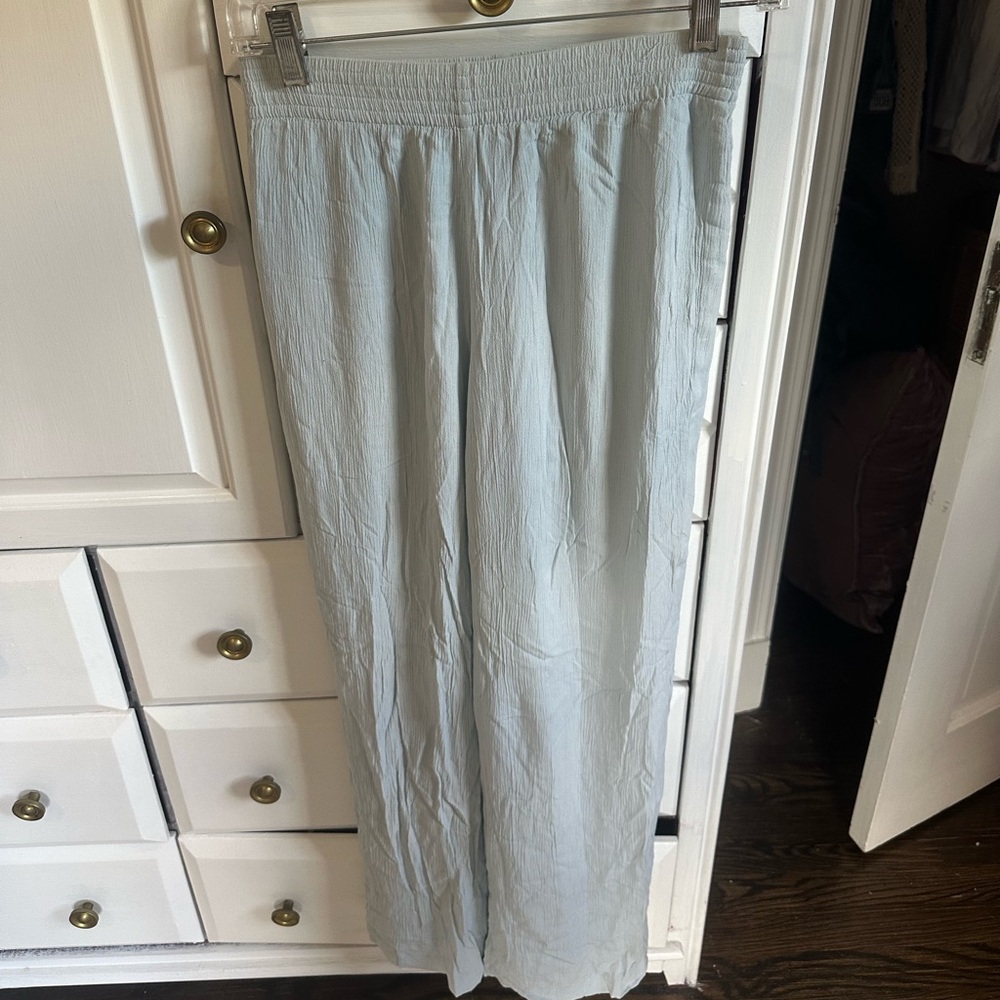 Women’s flowy pants Aritzia